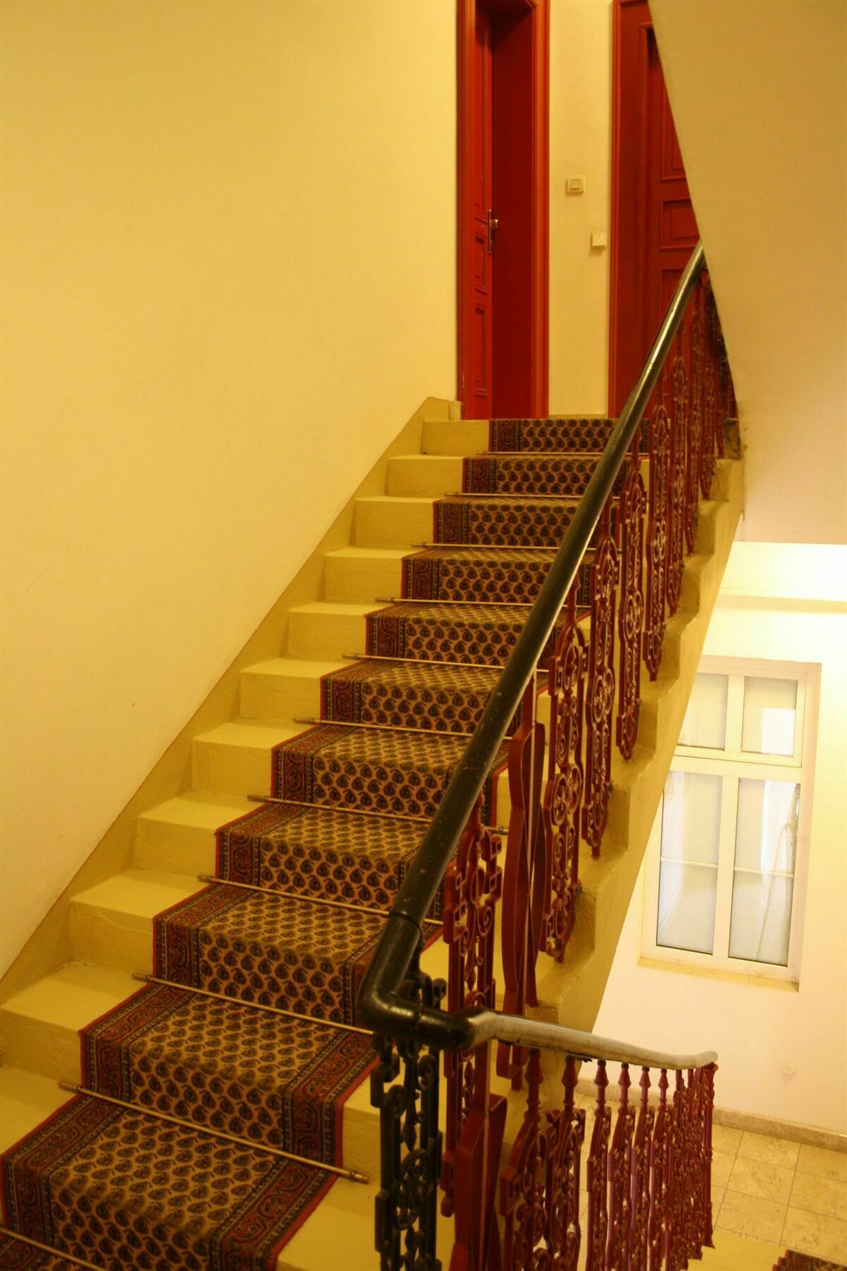 Vlkova Palace Прага Екстериор снимка